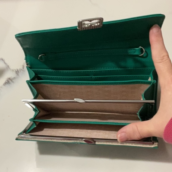 Charming Charlie Kelly Green Purse and Matching Wallet - Picture 7 of 9